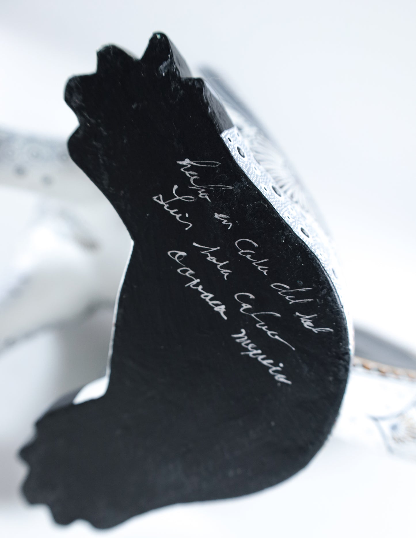 Gato Alebrije | Oaxacan Hand-Painted Copal Wood Carving | Magia Mexica