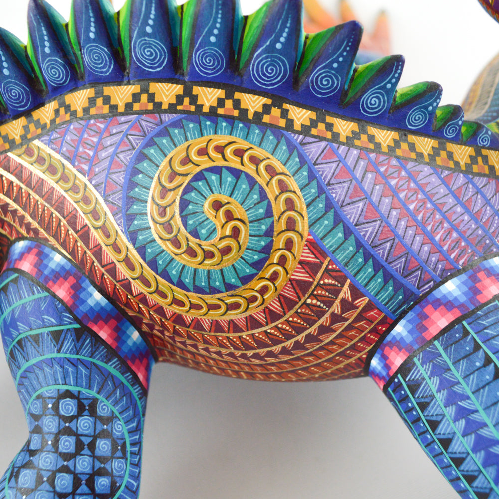 Iguana Alebrije For Sale Oaxacan Wood Carving - magiamexica.com