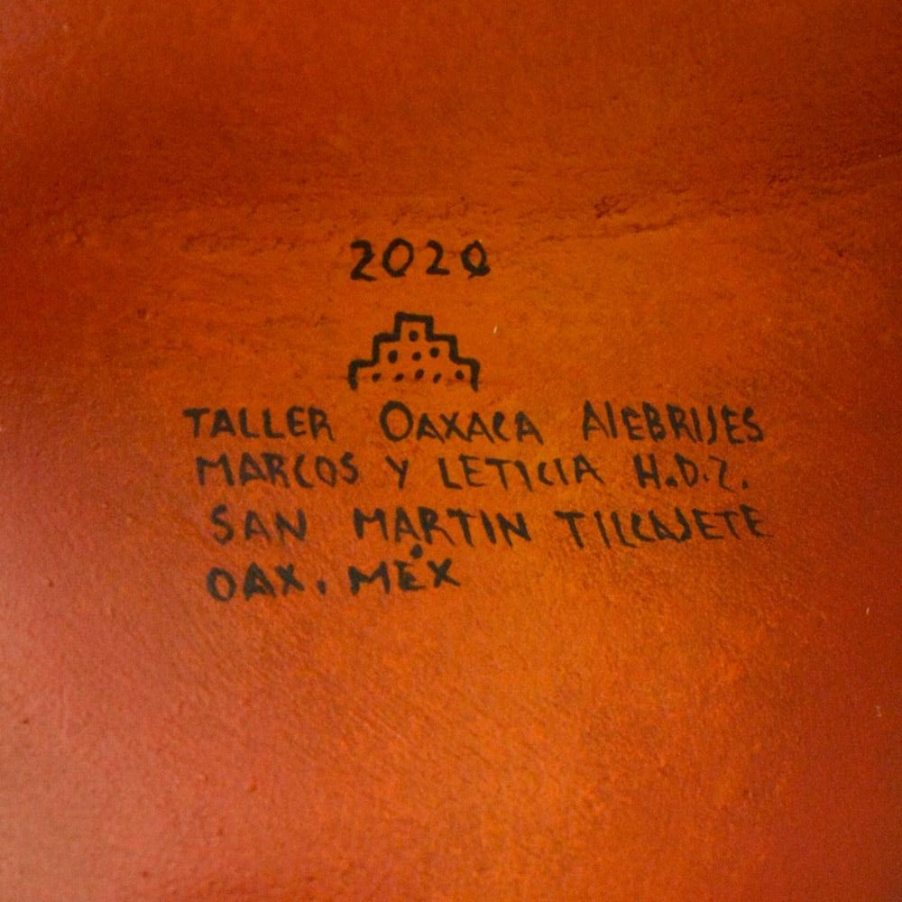 Hen Alebrije Oaxacan Wood Carving - Alebrije Huichol Mexican Folk art magiamexica.com