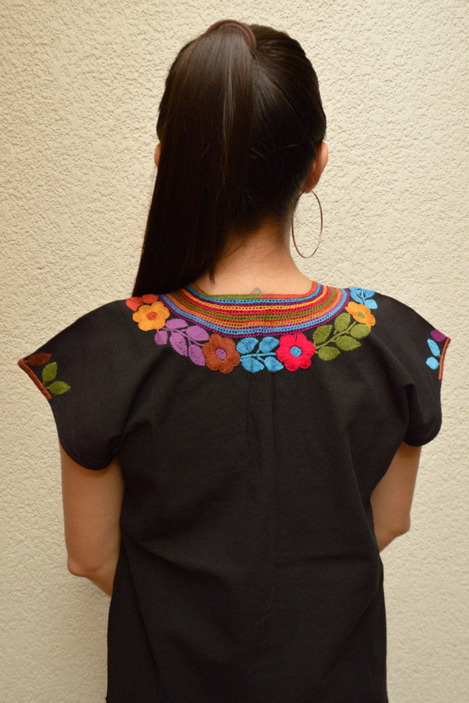 Embroidered Mexican Blouse | Black - Alebrije Huichol Mexican Folk art magiamexica.com
