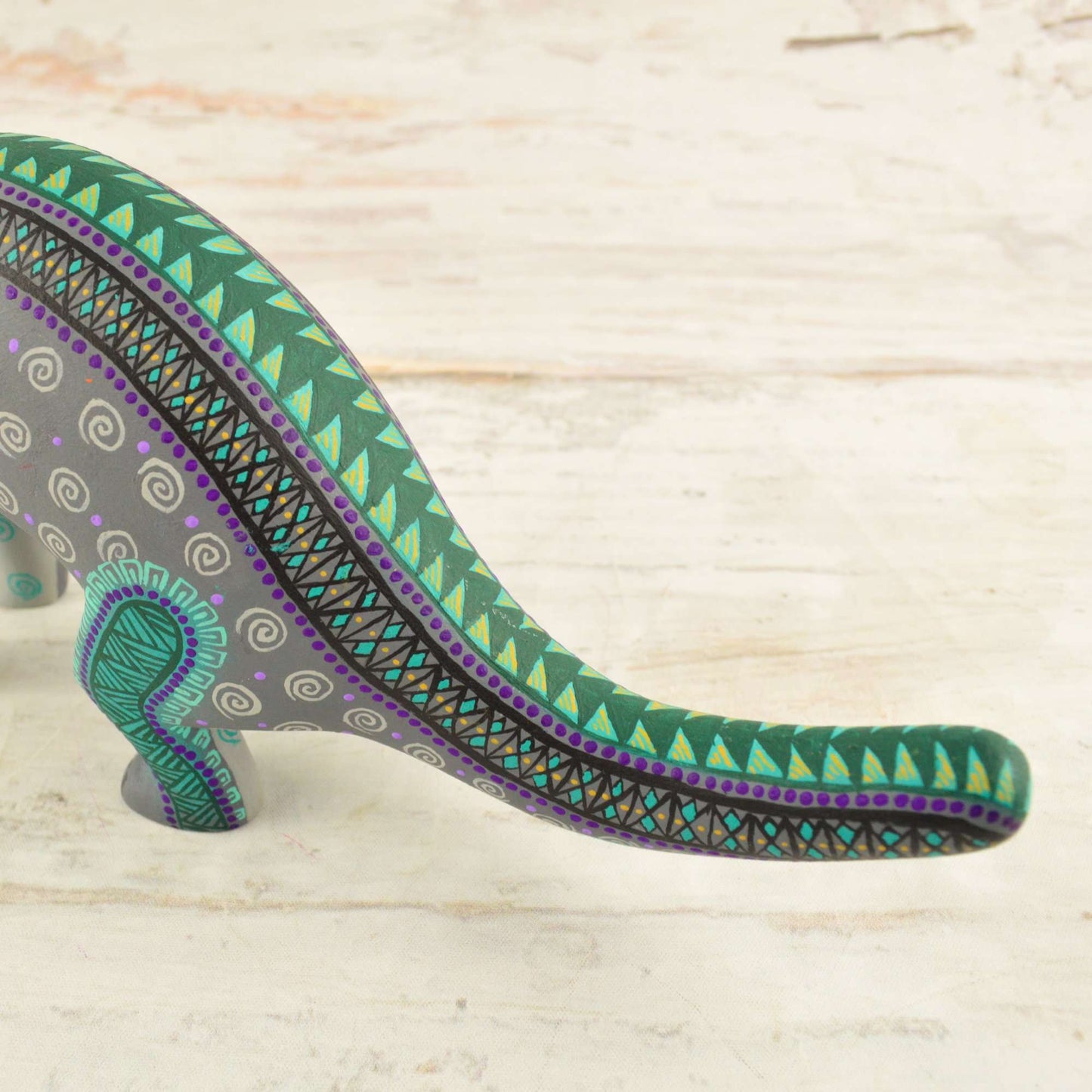 Coyote Alebrije Oaxacan Wood Carving - Alebrije Huichol Mexican Folk art magiamexica.com