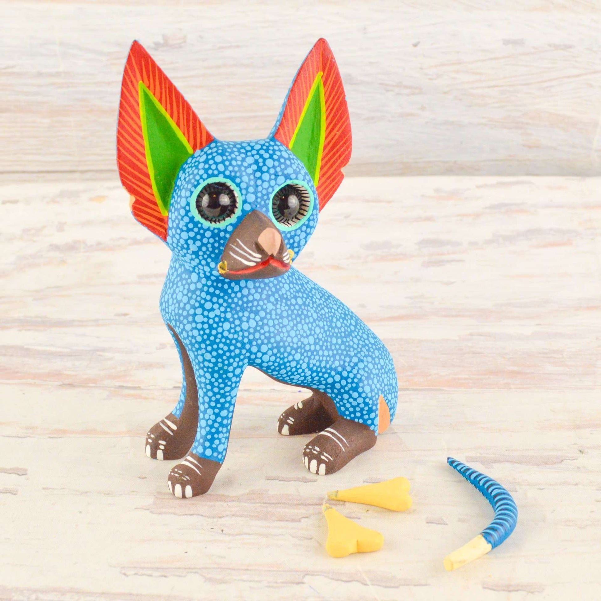 Chihuahua Dog Alebrije Oaxacan Wood Carving - Alebrije Huichol Mexican Folk art magiamexica.com