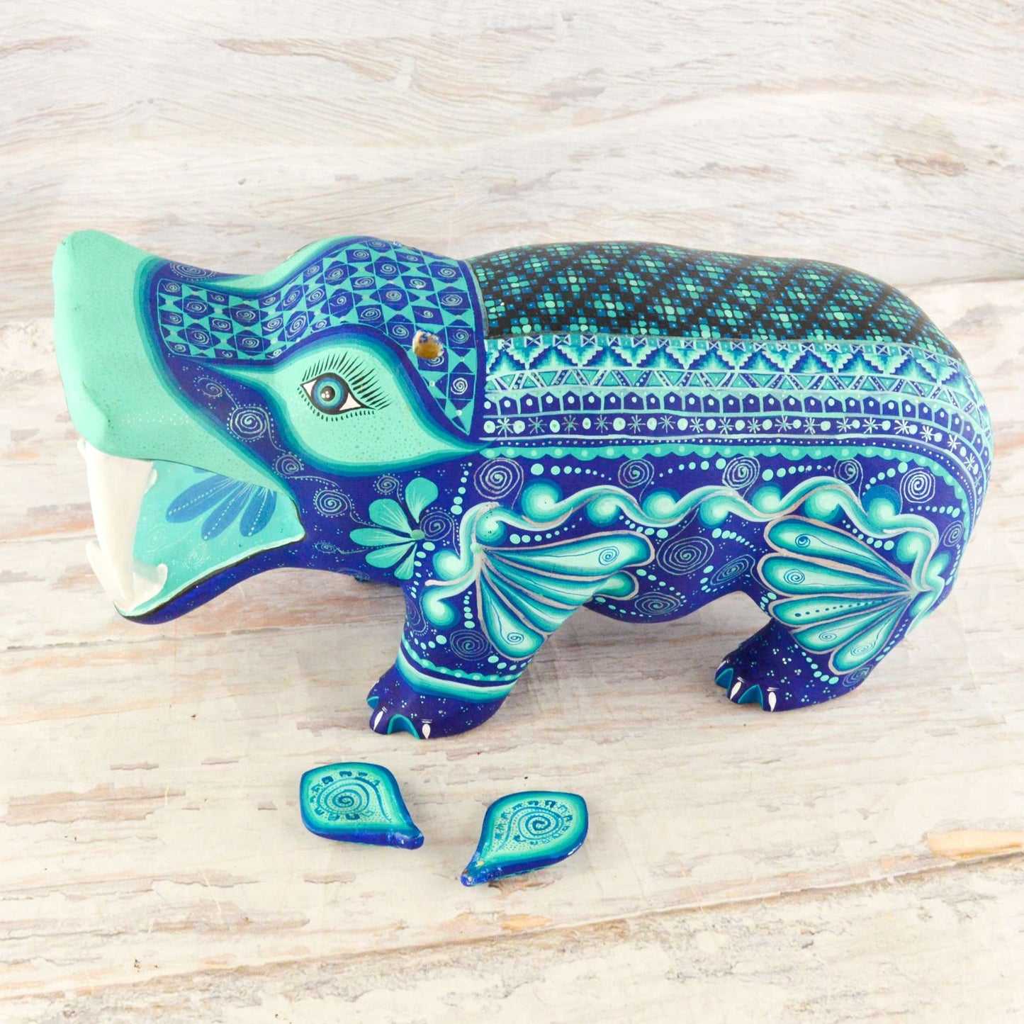 Hippopotamus Alebrije Oaxacan Wood Carving - Alebrije Huichol Mexican Folk art magiamexica.com