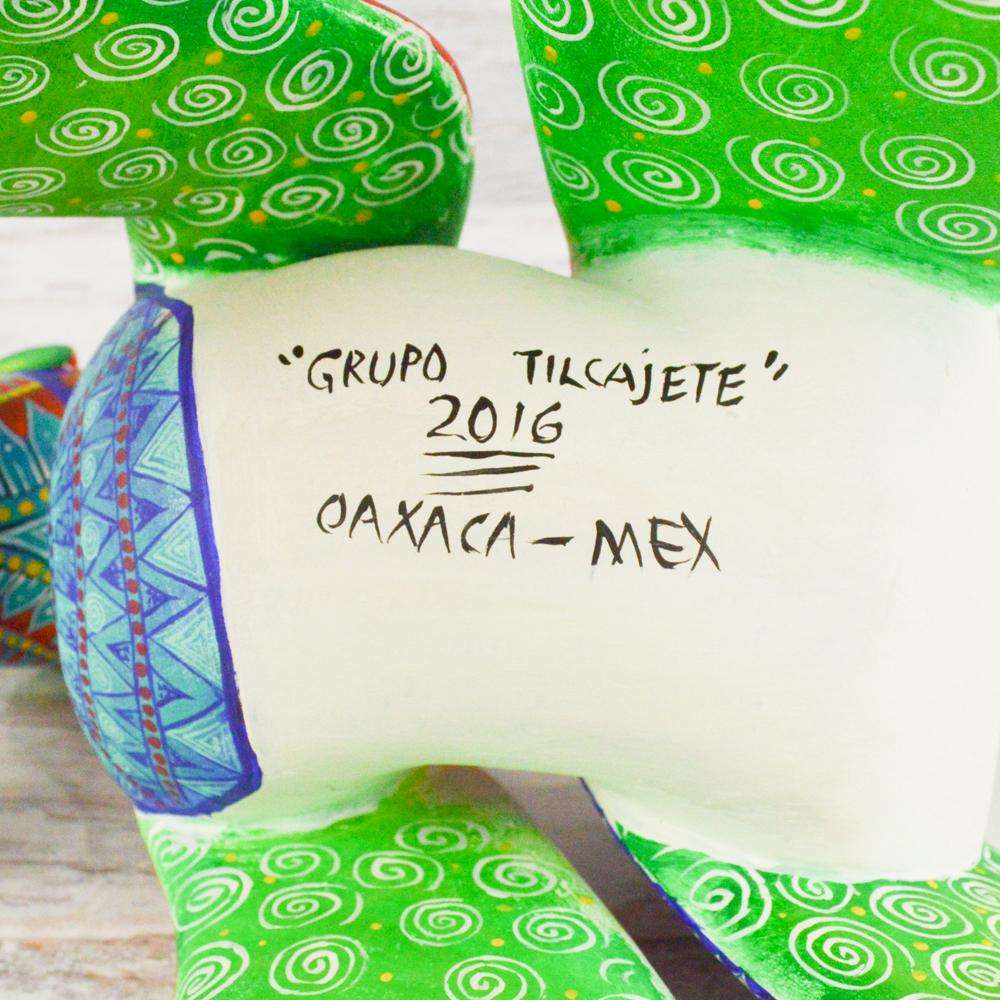 Polar Bear Alebrije Oaxacan Wood Carving - Alebrije Huichol Mexican Folk art magiamexica.com