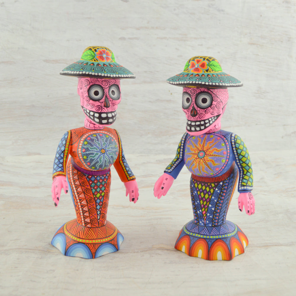Catrina Dia de Muertos alebrije oaxacan Wood Carving - magiamexica.com