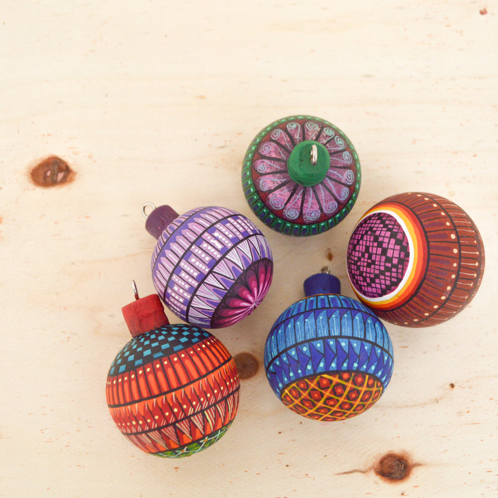 Christmas Balls 5 Set 