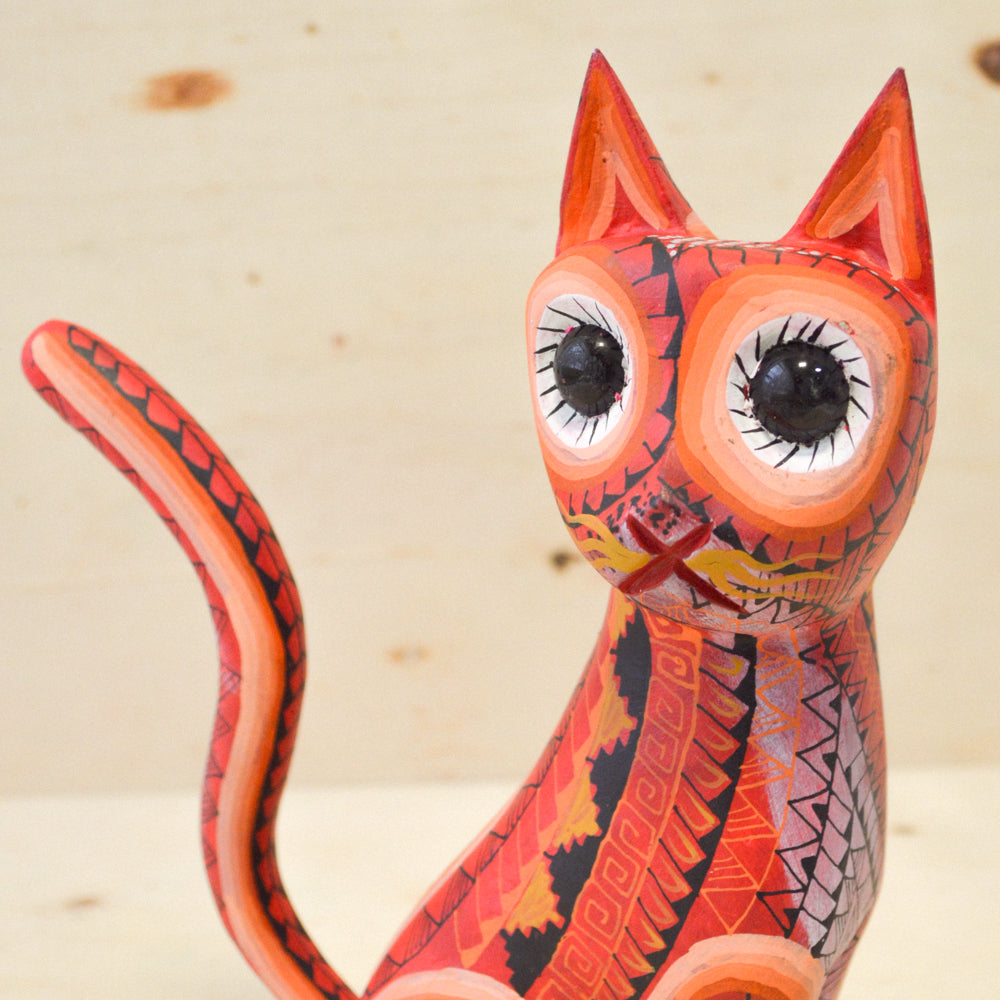 Alebrije Cat Oaxacan Wood Carving - magiamexica.com
