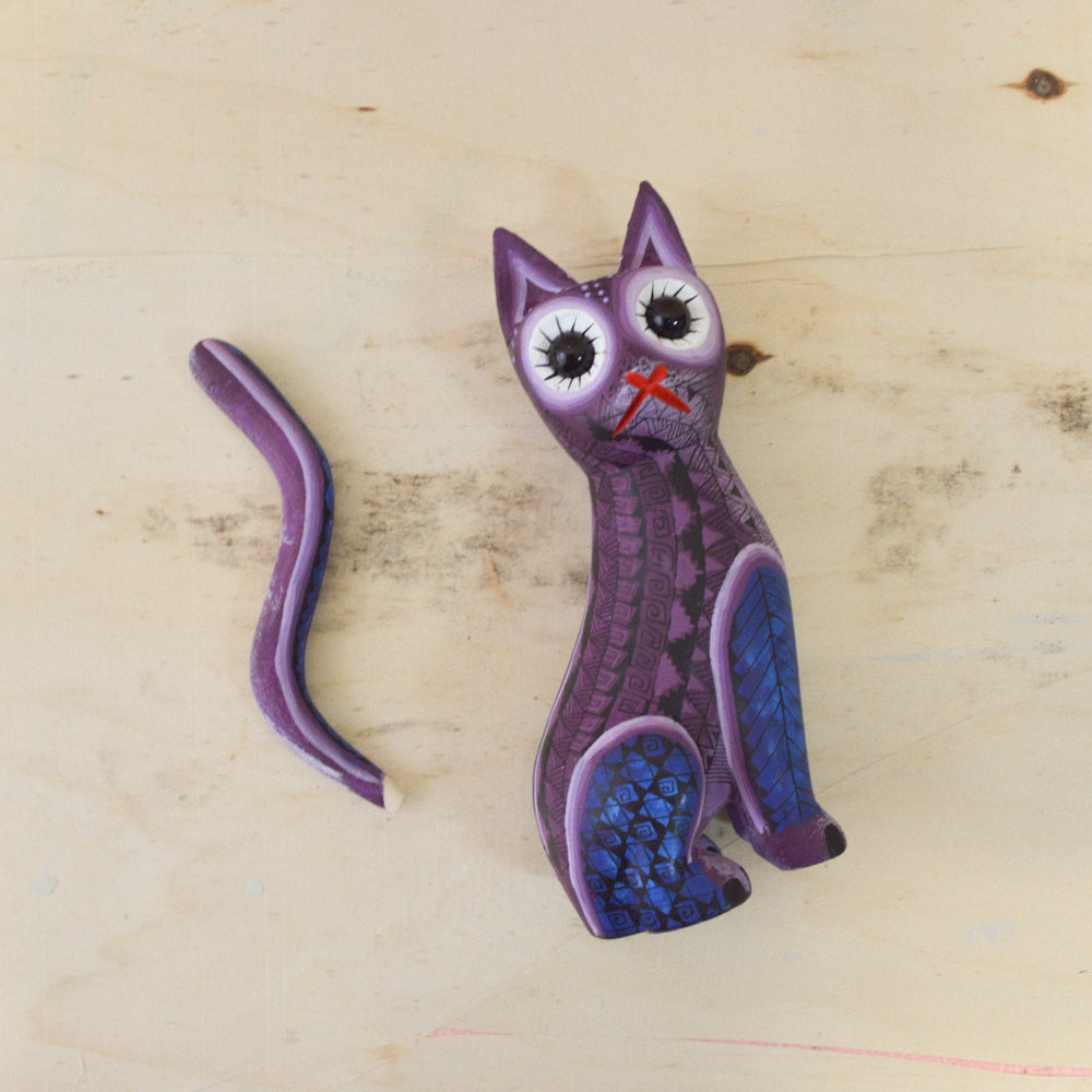 Alebrije Cat Oaxacan Wood Carving - magiamexica.com