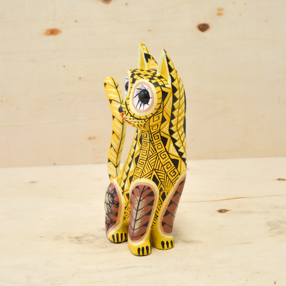 Alebrije Cat Oaxacan Wood Carving - magiamexica.com
