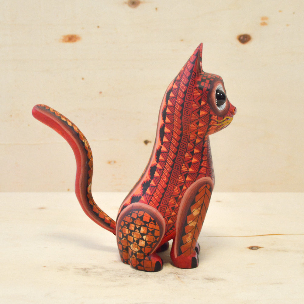 Alebrije Cat Oaxacan Wood Carving - magiamexica.com