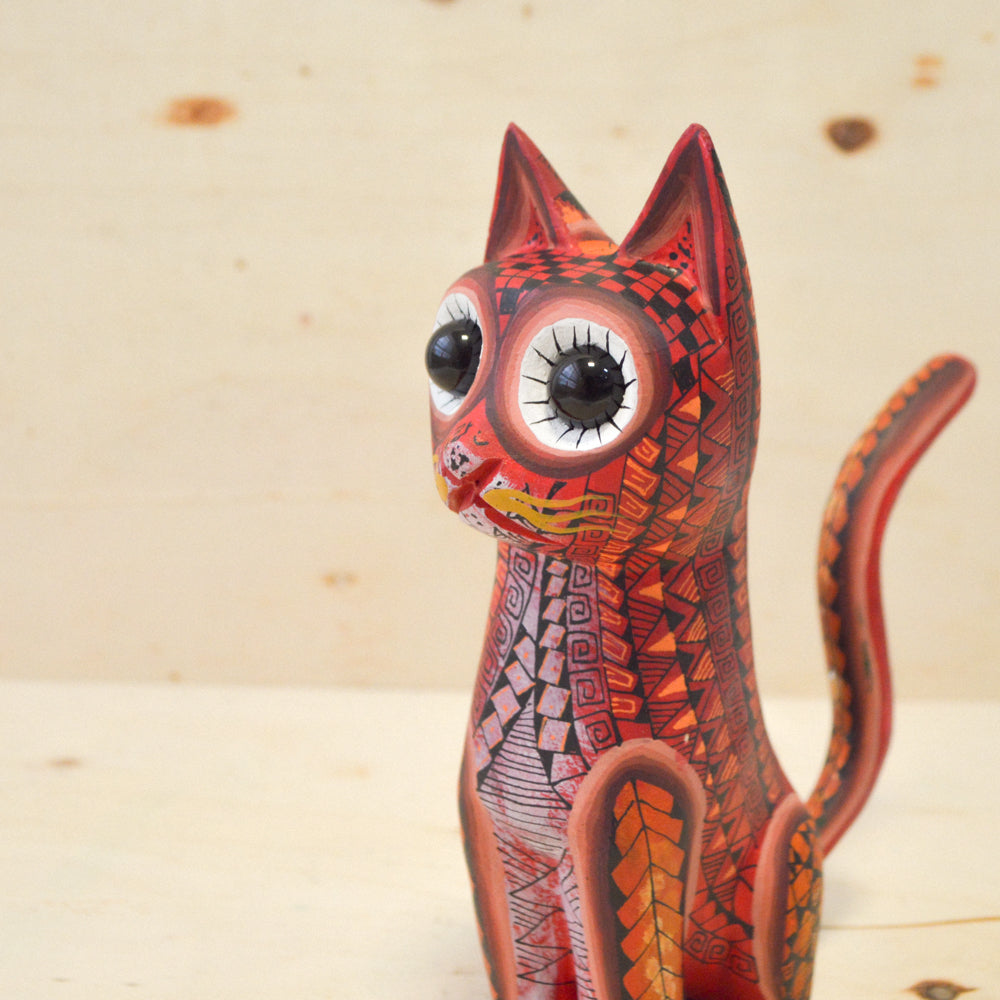 Alebrije Cat Oaxacan Wood Carving - magiamexica.com