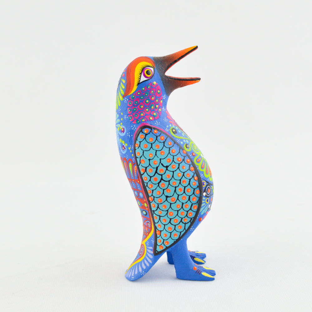 Penguin Alebrije Oaxacan Wood Carving - magiamexica.com