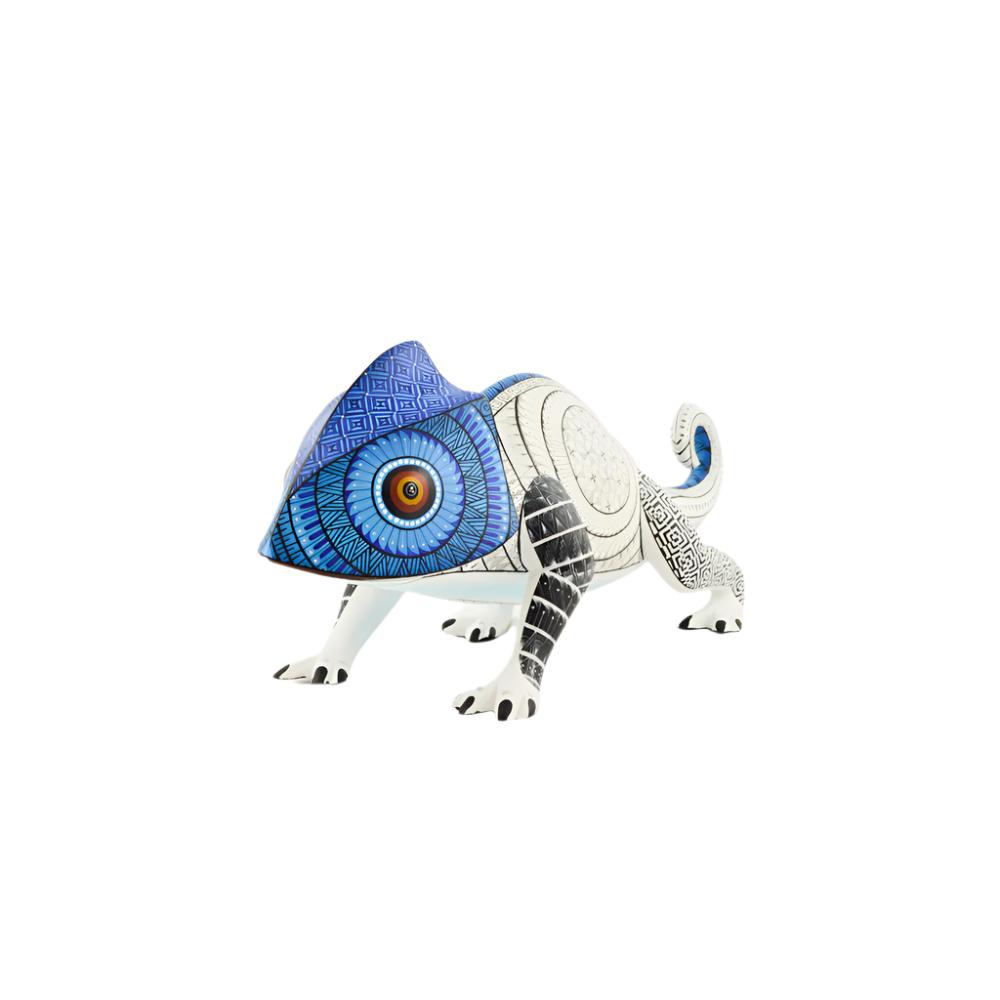 Chameleon Alebrije Oaxacan Wood Carving - magiamexica.com