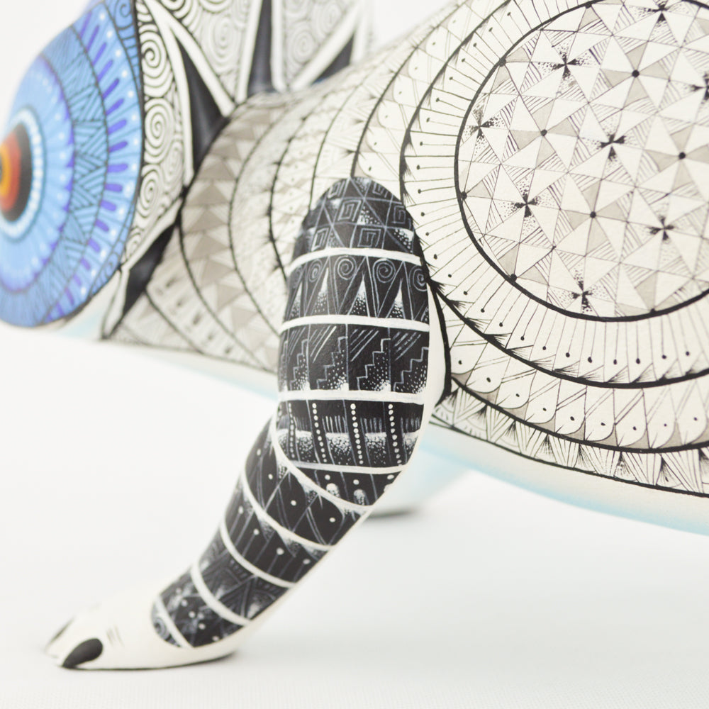 Chameleon Alebrije Oaxacan Wood Carving - magiamexica.com