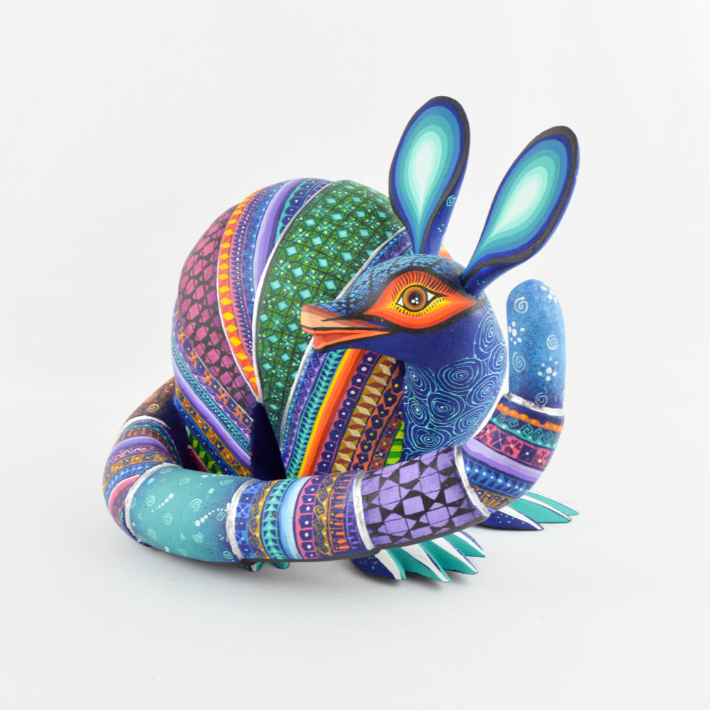 Alebrije Armadillo Oaxacan Wood Carving - magiamexica.com