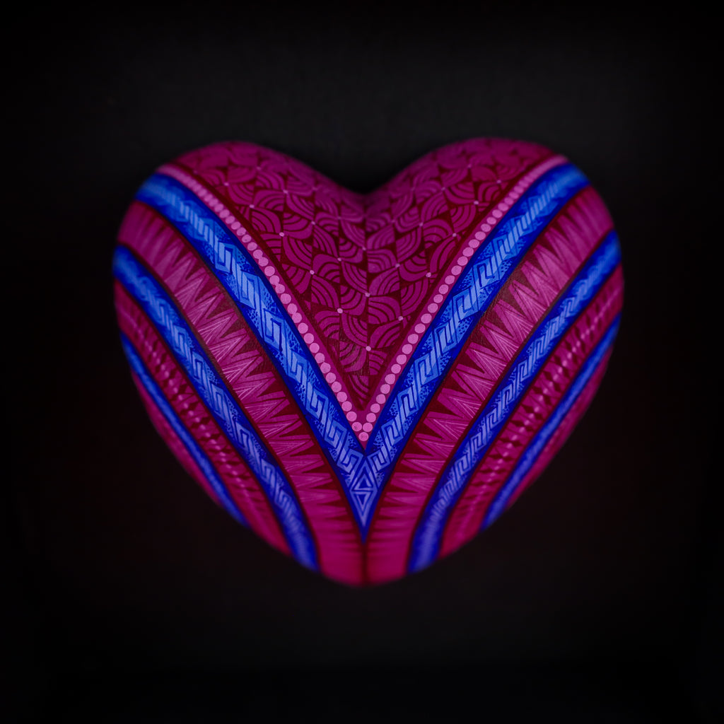 Alebrije Heart | Oaxacan Hand-Painted Copal Wood Carving | Magia Mexica