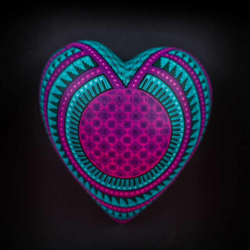 Alebrije Heart | Oaxacan Hand-Painted Copal Wood Carving | Magia Mexica