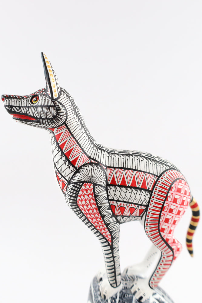 Xoloitzcuintle Alebrije | Oaxacan Wood Carving | Magia Mexica