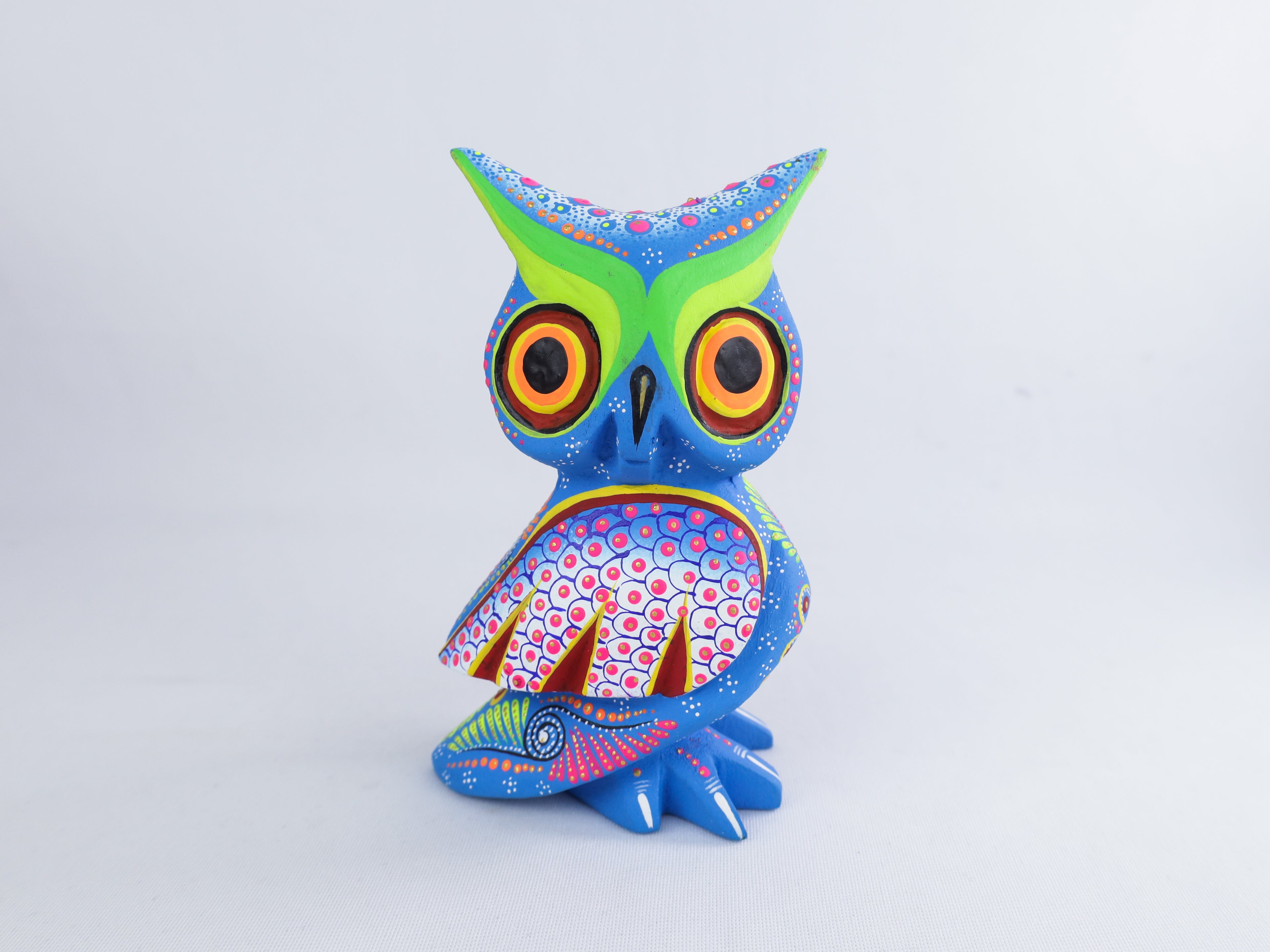 Owl Alebrije | Oaxacan Hand-Painted Copal Wood Carving | Magia Mexica