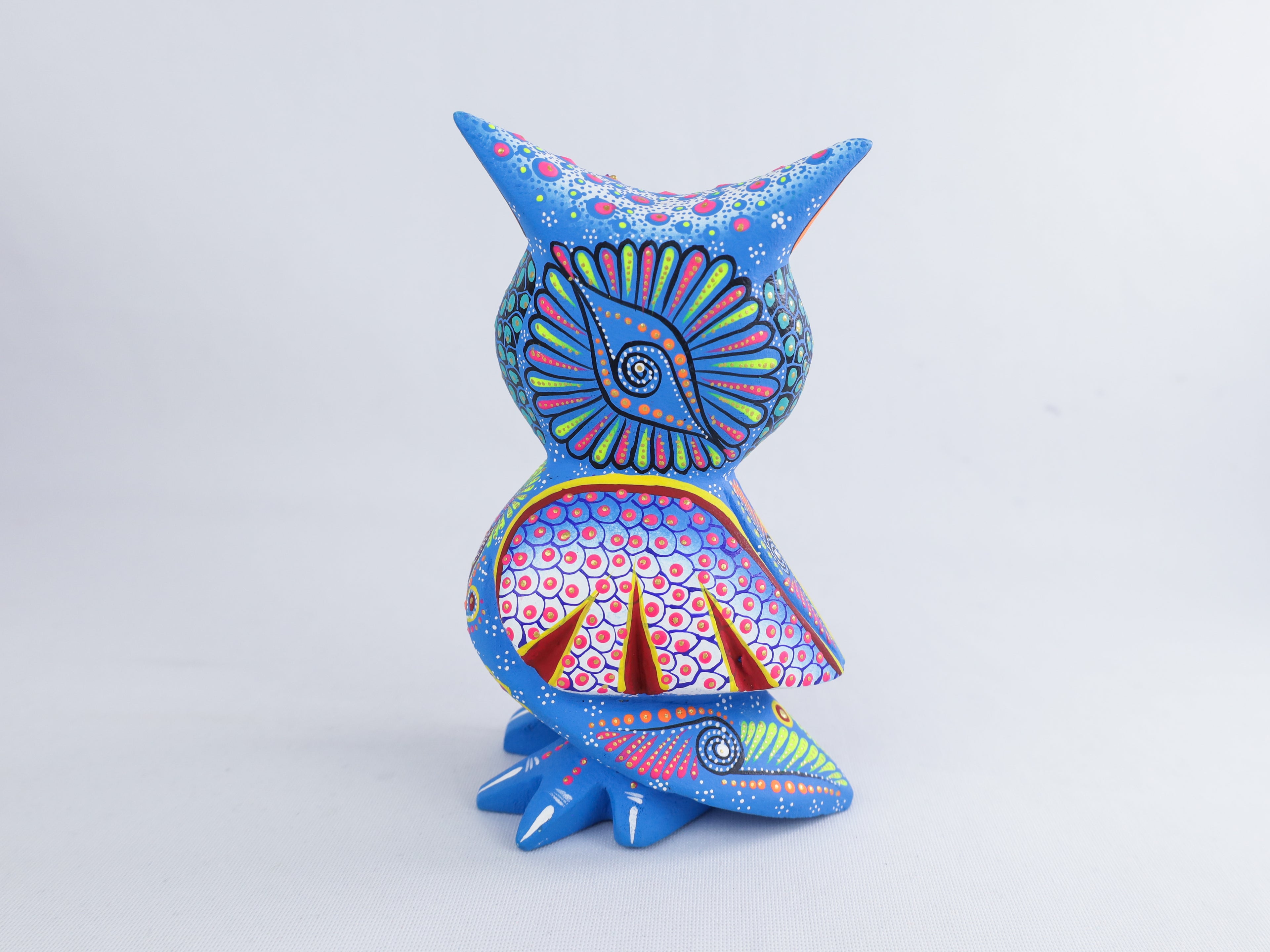 Owl Alebrije | Oaxacan Hand-Painted Copal Wood Carving | Magia Mexica