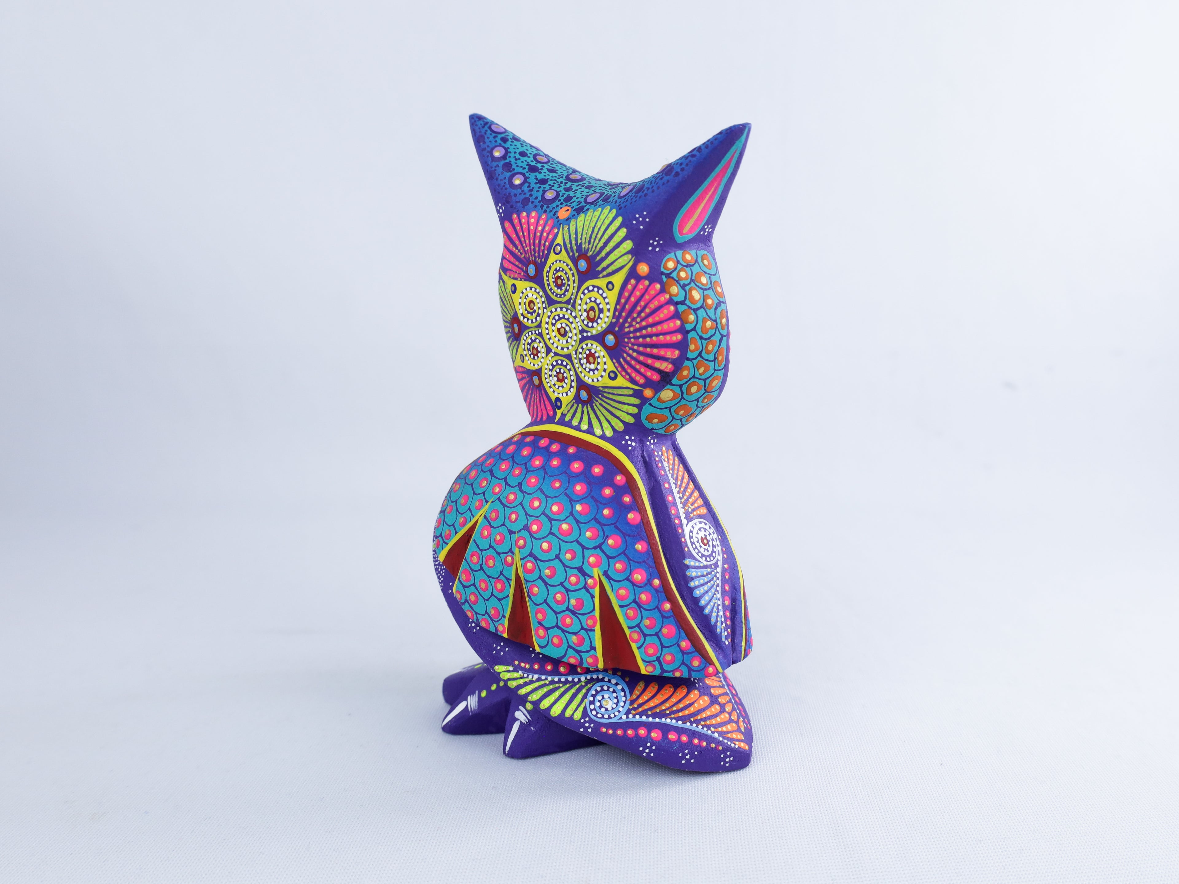 Owl Alebrije | Oaxacan Hand-Painted Copal Wood Carving | Magia Mexica