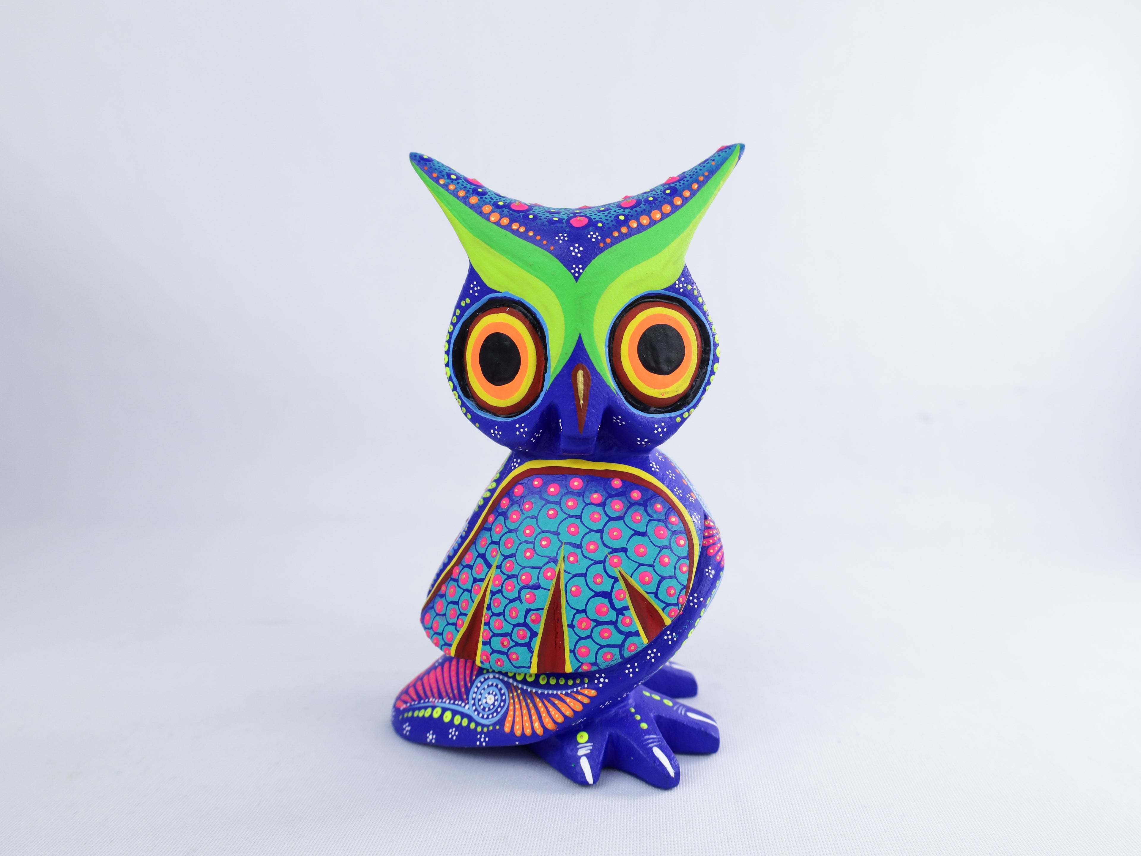 Owl Alebrije | Oaxacan Hand-Painted Copal Wood Carving | Magia Mexica