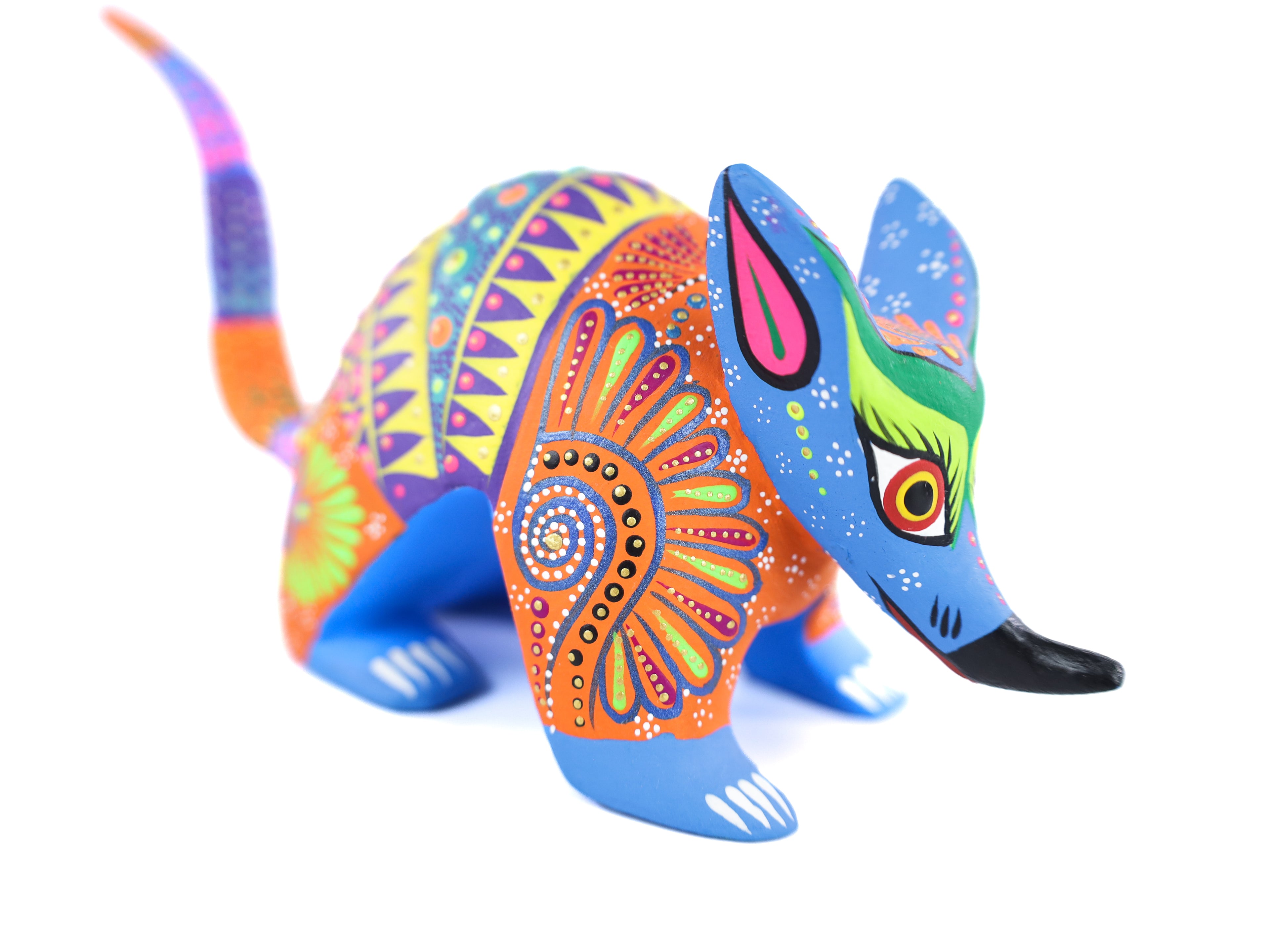 Armadillo Alebrije | Oaxacan Hand-Painted Copal Wood Carving | Magia Mexica