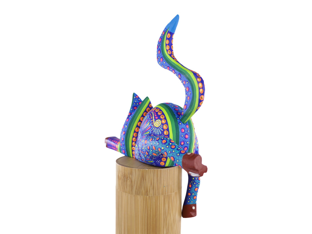 Cat Alebrije | Oaxacan Hand-Painted Copal Wood Carving | Magia Mexica
