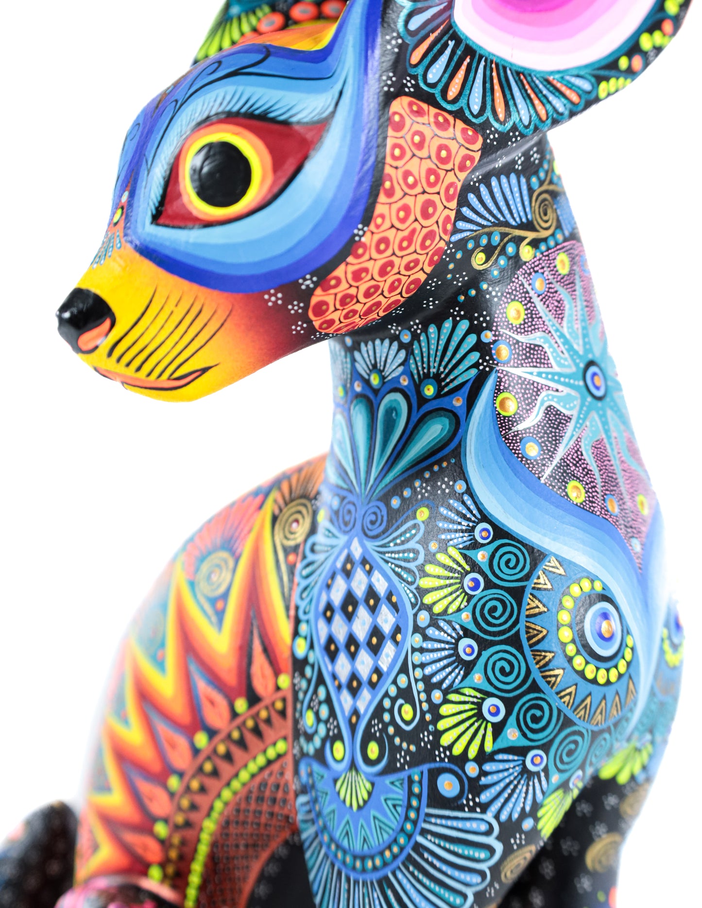 Conejo Alebrije | Oaxacan Hand-Painted Copal Wood Carving | Magia Mexica