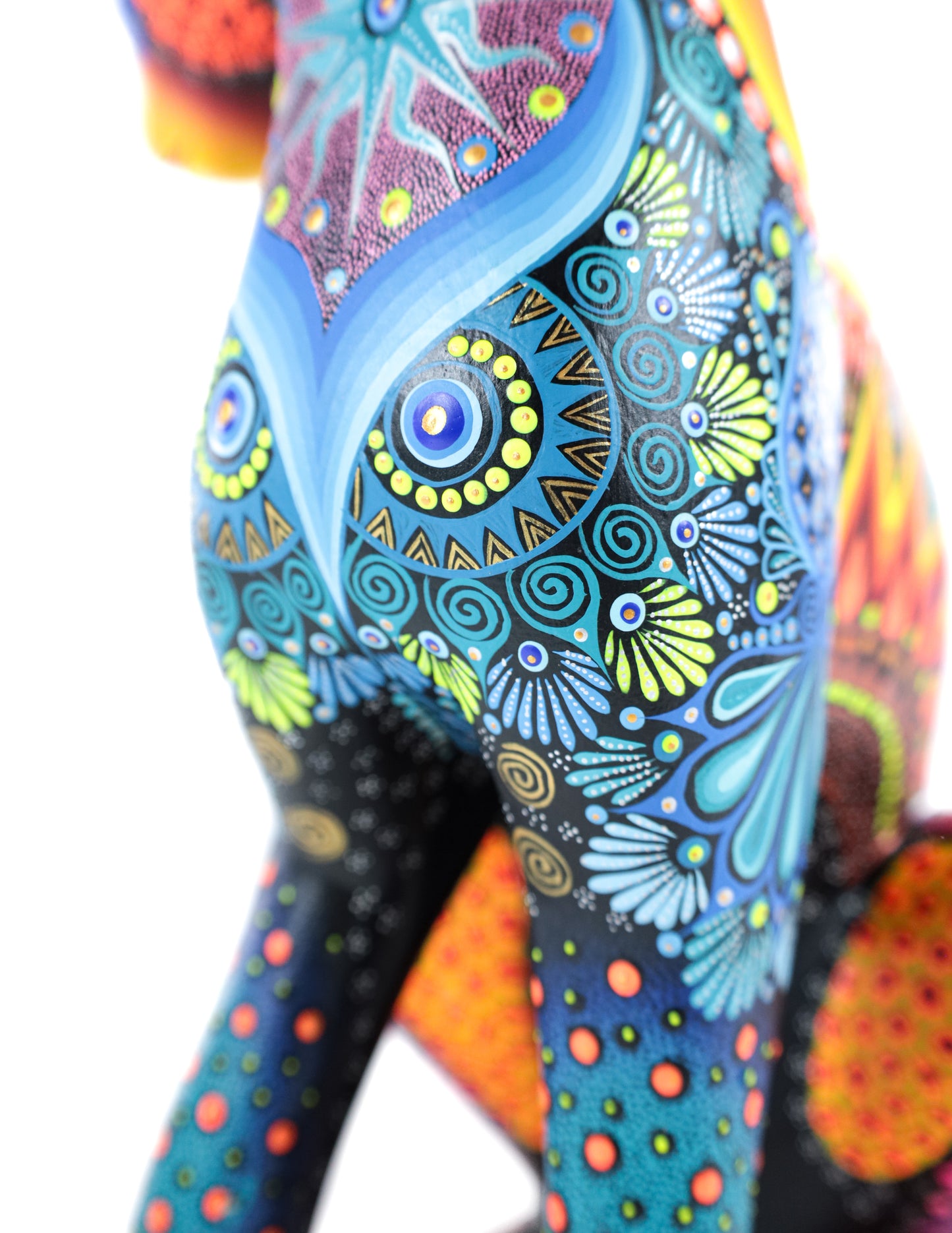 Conejo Alebrije | Oaxacan Hand-Painted Copal Wood Carving | Magia Mexica