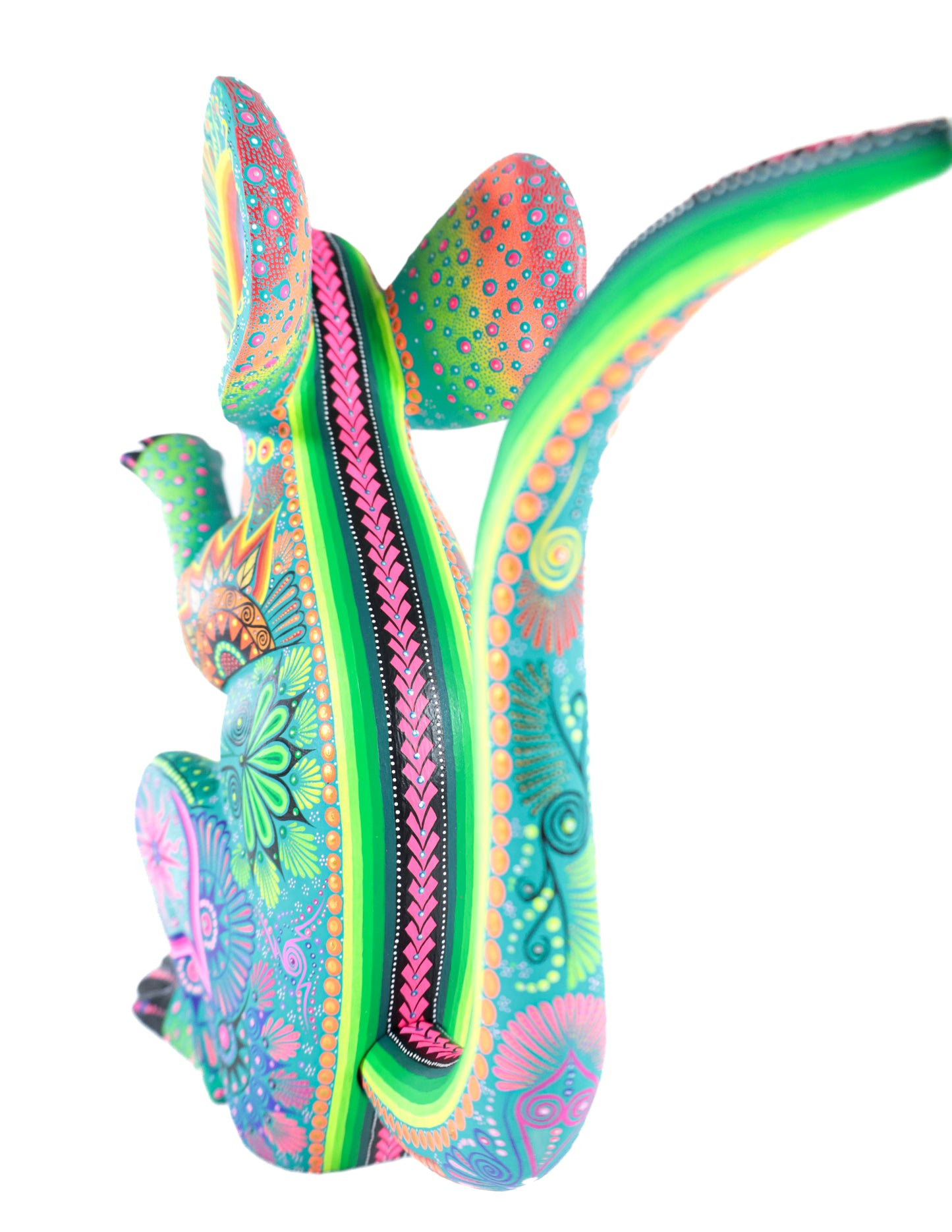 Ratón Alebrije | Oaxacan Hand-Painted Copal Wood Carving | Magia Mexica