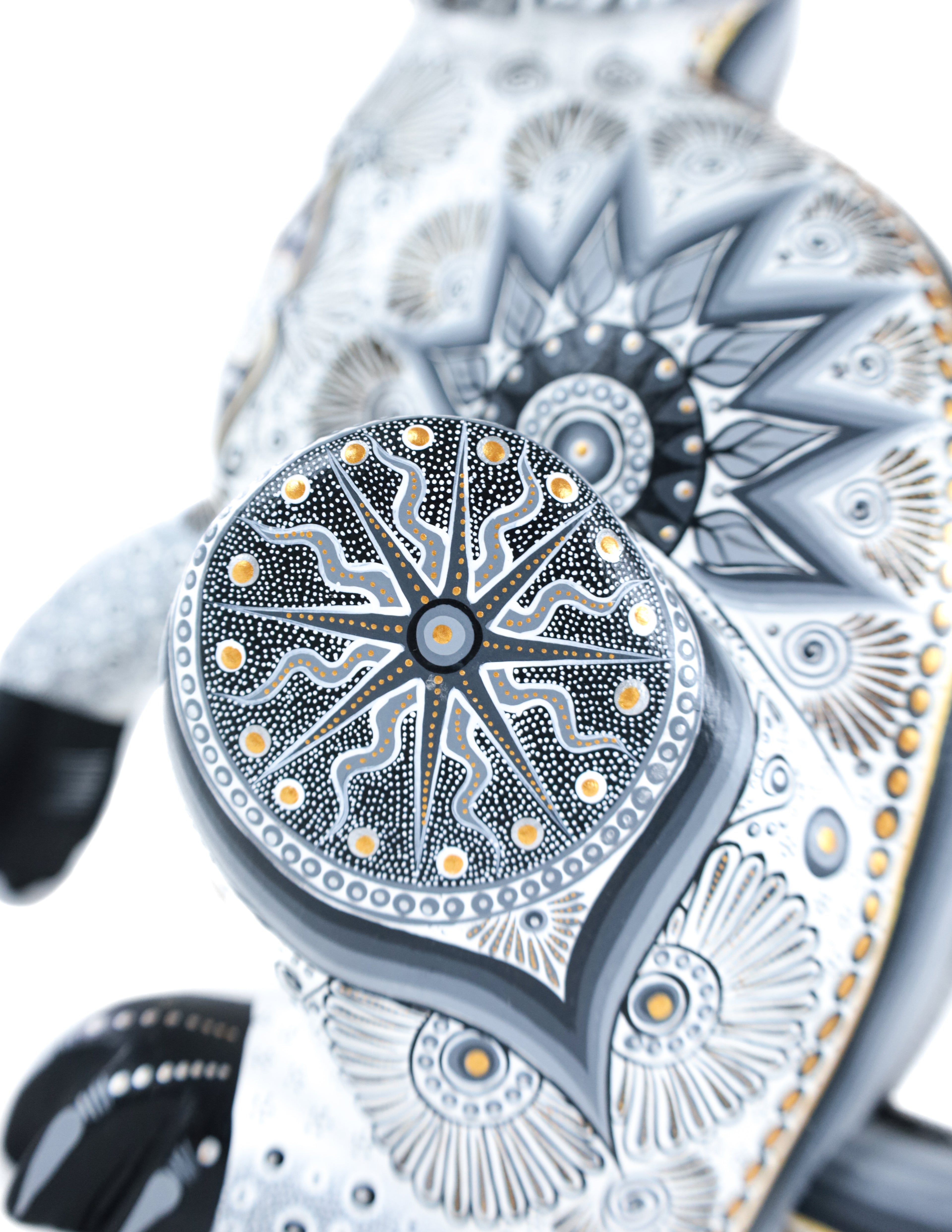 Gato Alebrije | Oaxacan Hand-Painted Copal Wood Carving | Magia Mexica