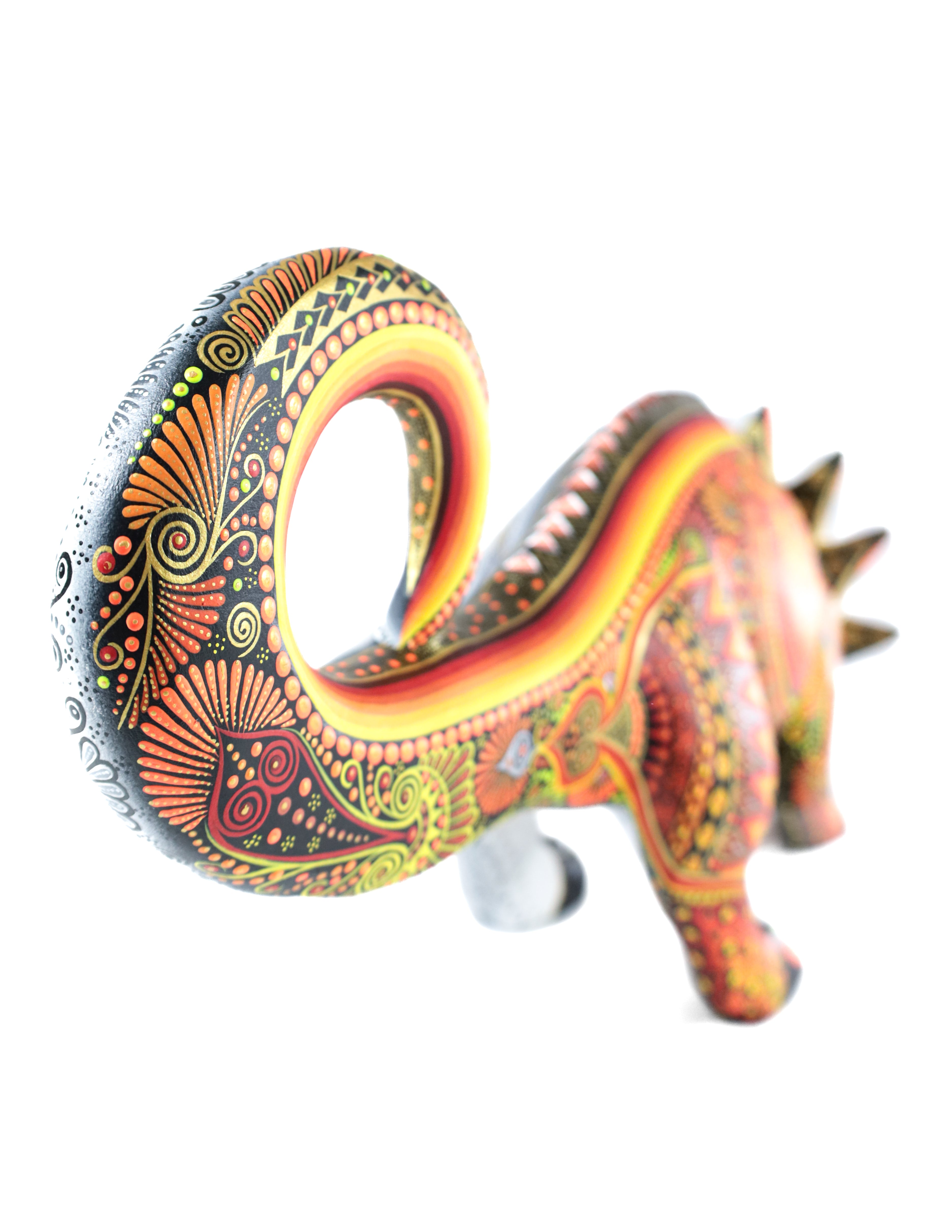 Camaleón Alebrije | Oaxacan Hand-Painted Copal Wood Carving | Magia Mexica