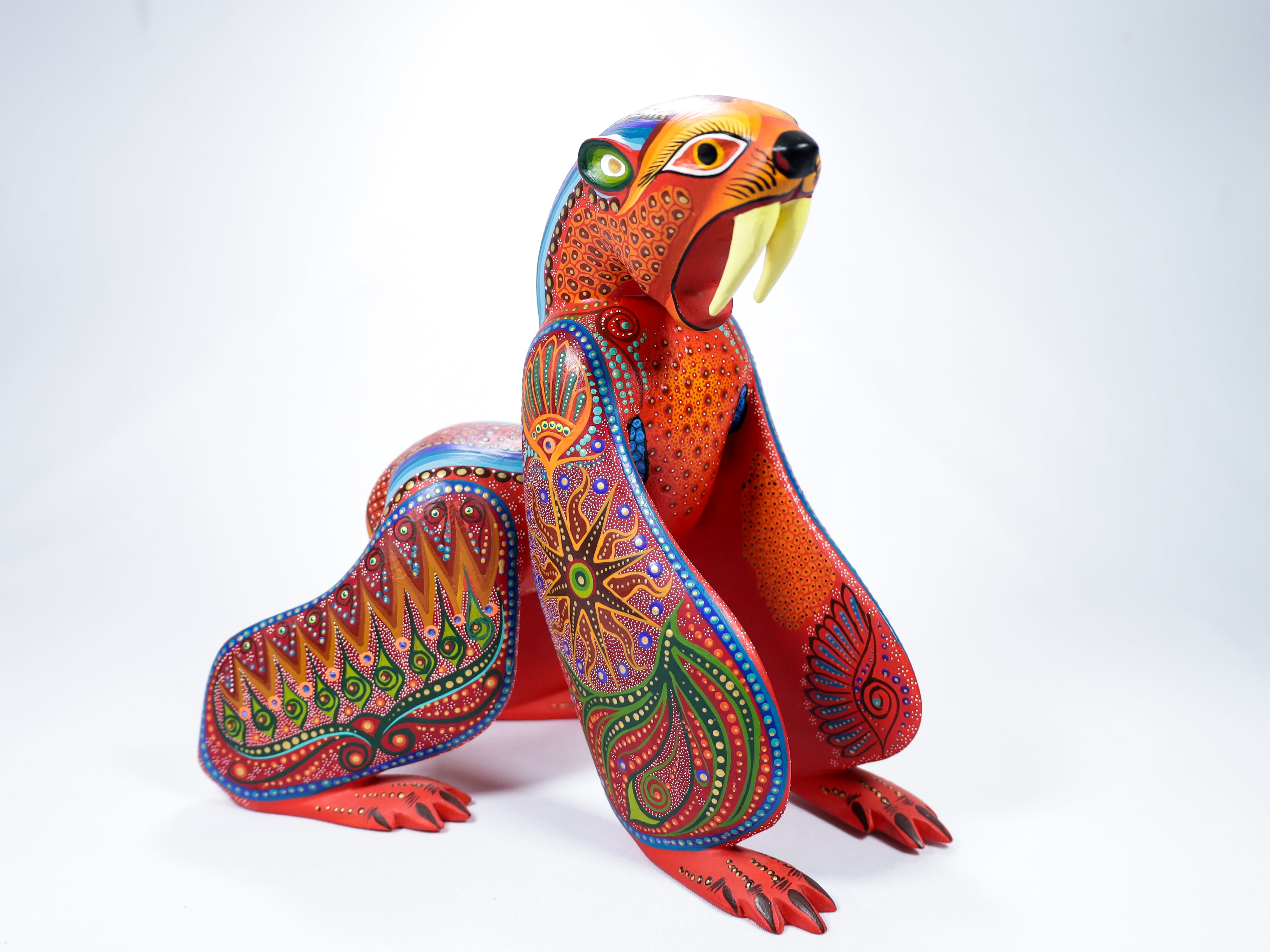 Alebrije Bear Oaxacan Wood Carving | magiamexica.com – Magia Mexica