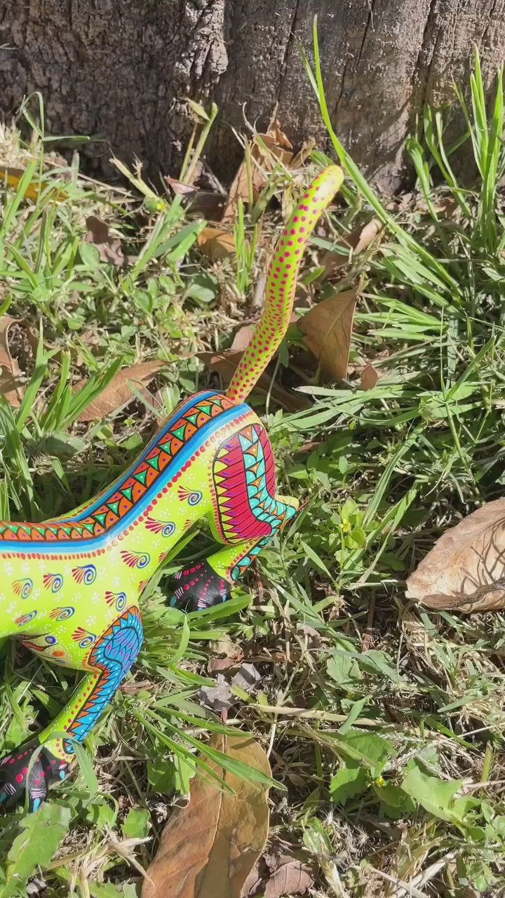 Dante Día de Muertos Alebrije - Signed Oaxacan Wood Carving Figurine | Magia Mexica.