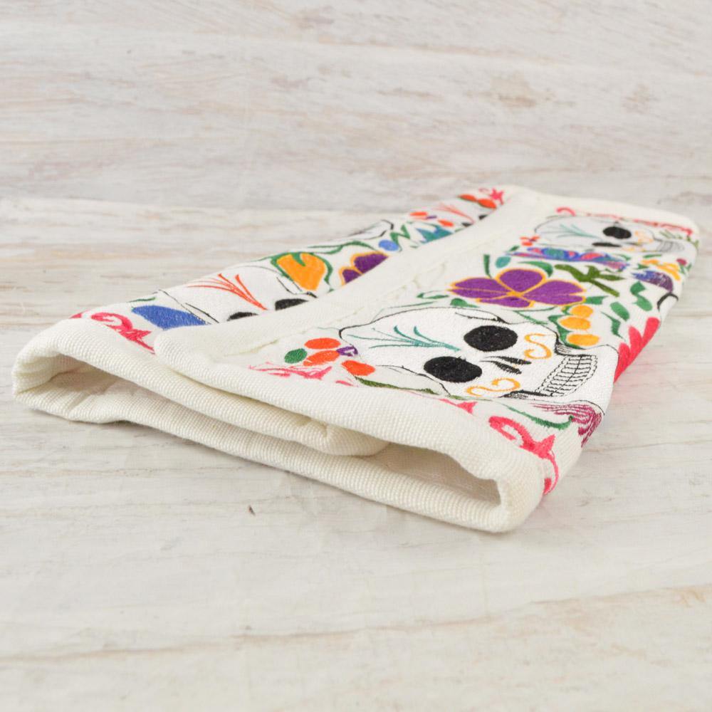 Embroidered Pillow Cover | White 1 - Magia Mexica
