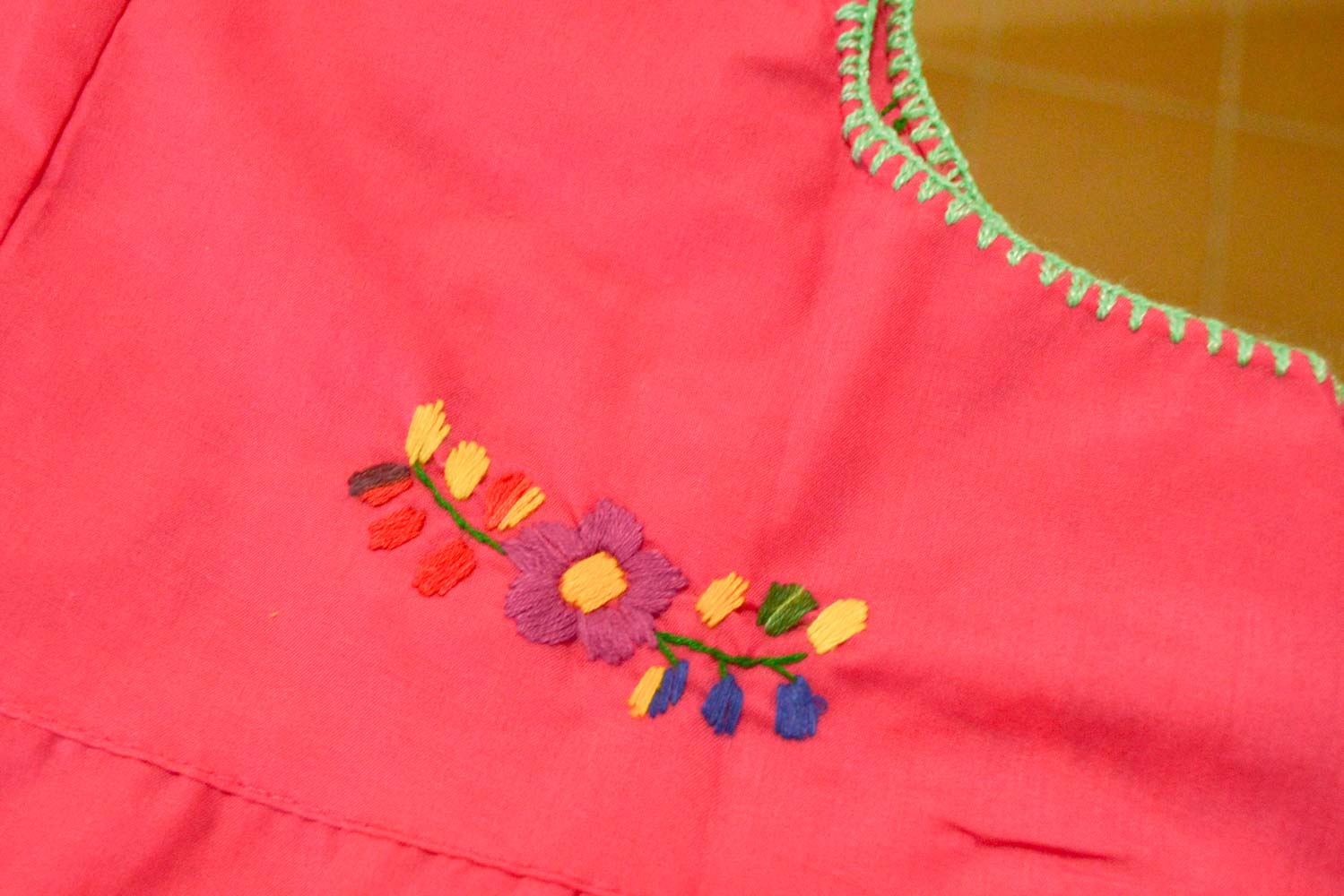 Embroidered Mexican Dress | Pink - Alebrije Huichol Mexican Folk art magiamexica.com