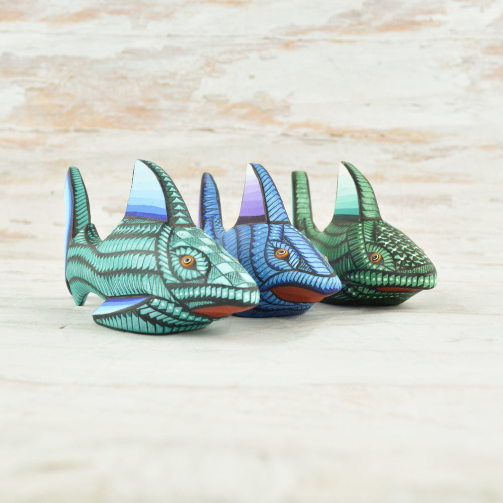 Sharks Set Alebrije Oaxacan Wood Carving - Alebrije Huichol Mexican Folk art magiamexica.com