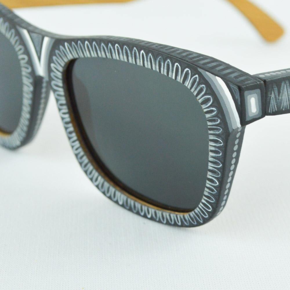 Black Sunglasses - Alebrije Huichol Mexican Folk art magiamexica.com