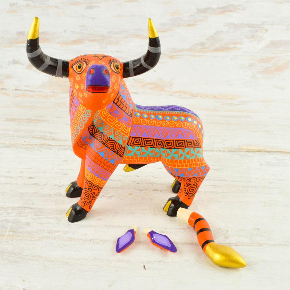 Bull Alebrije Oaxacan Wood Carving - Alebrije Huichol Mexican Folk art magiamexica.com