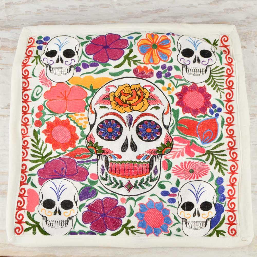 Embroidered Pillow Cover | White 2 - Magia Mexica