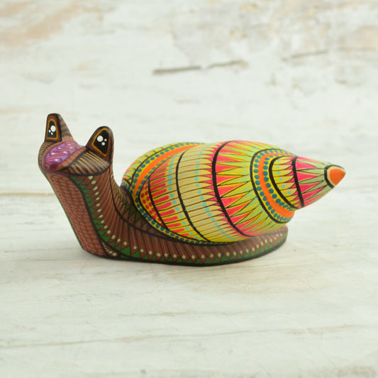 Snail Alebrije Oaxacan Wood Carving - Alebrije Huichol Mexican Folk art magiamexica.com