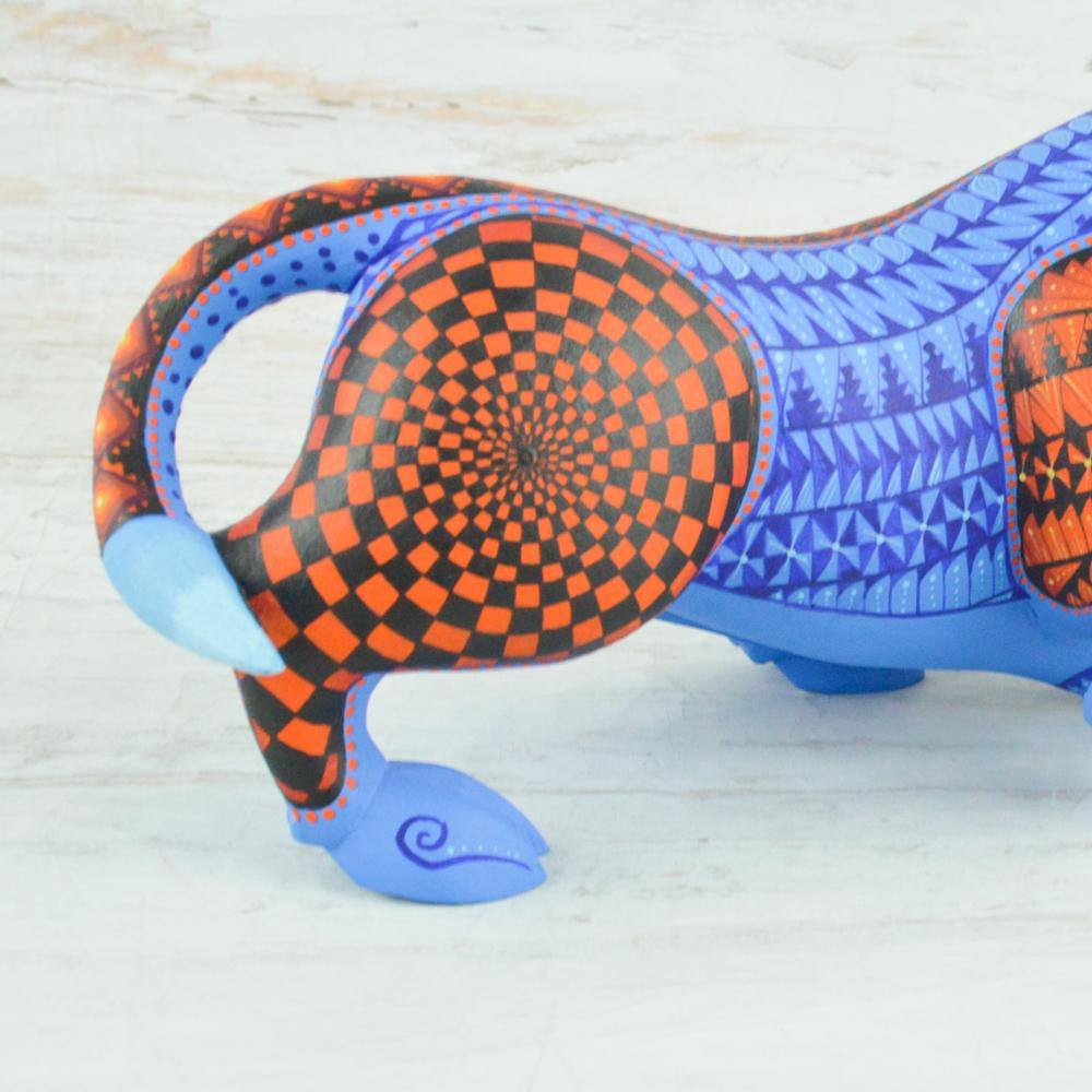 Bull Alebrije Oaxacan Wood Carving - Alebrije Huichol Mexican Folk art magiamexica.com