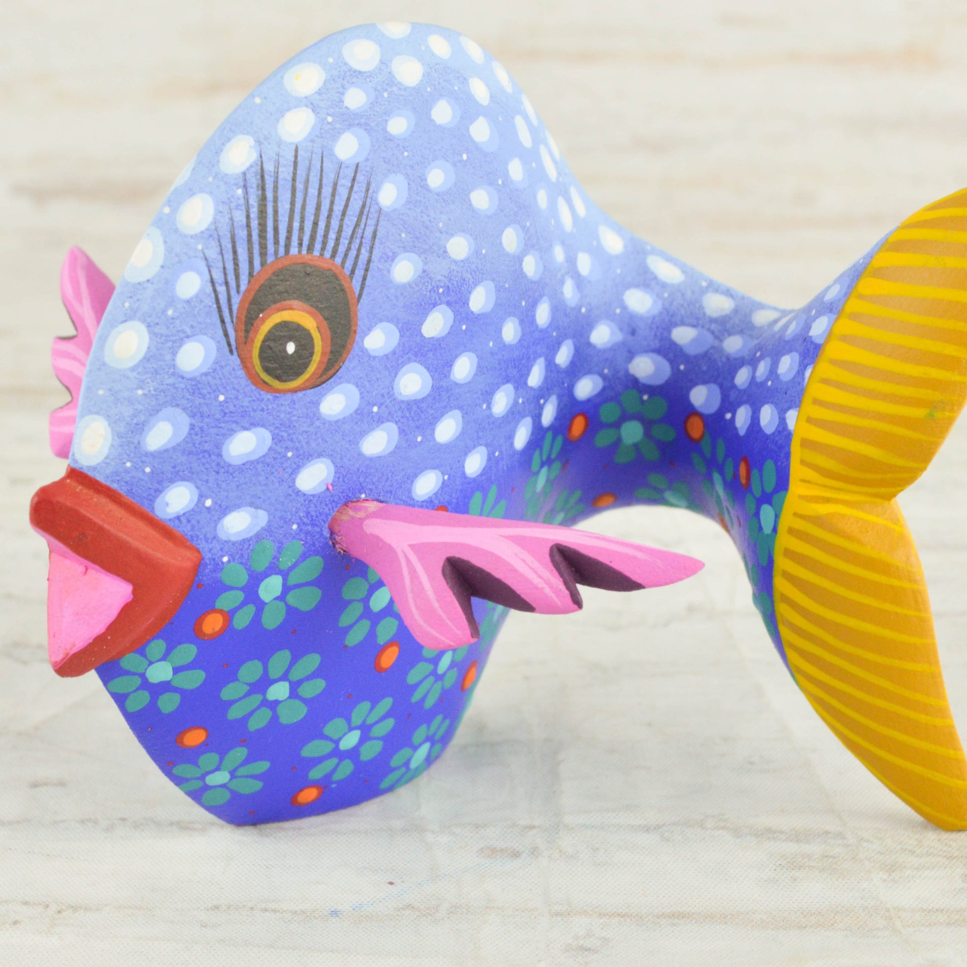 Fish Alebrije Oaxacan Wood Carving - Alebrije Huichol Mexican Folk art magiamexica.com