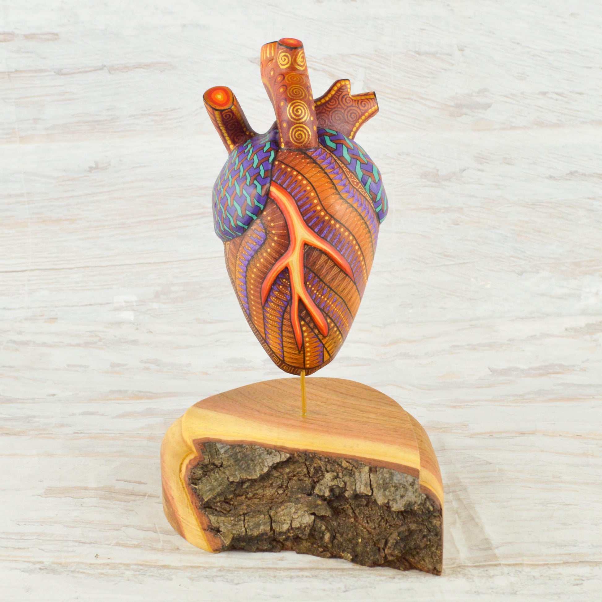 Heart Alebrije Oaxacan Wood Carving - Alebrije Huichol Mexican Folk art magiamexica.com