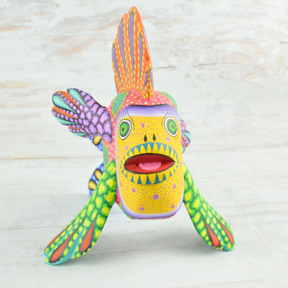 Fish Alebrije Oaxacan Wood Carving - Alebrije Huichol Mexican Folk art magiamexica.com