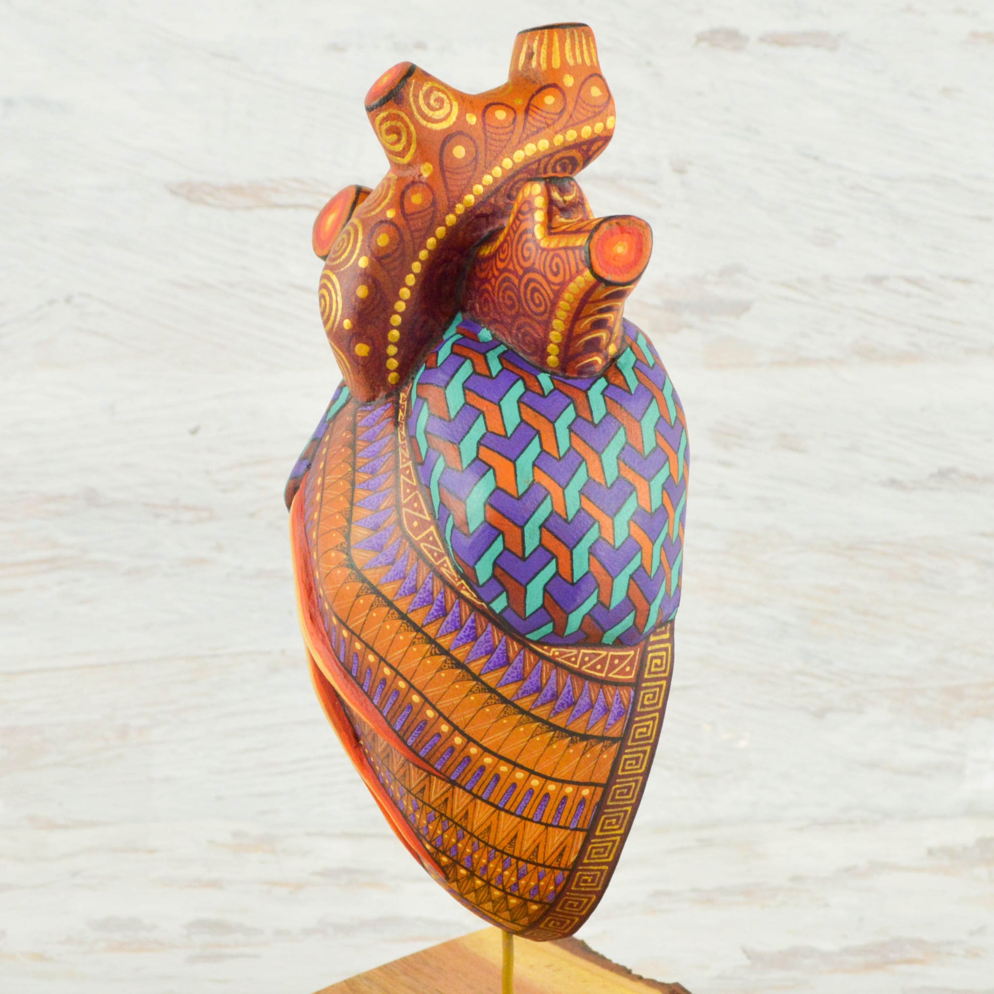 Heart Alebrije Oaxacan Wood Carving - Alebrije Huichol Mexican Folk art magiamexica.com
