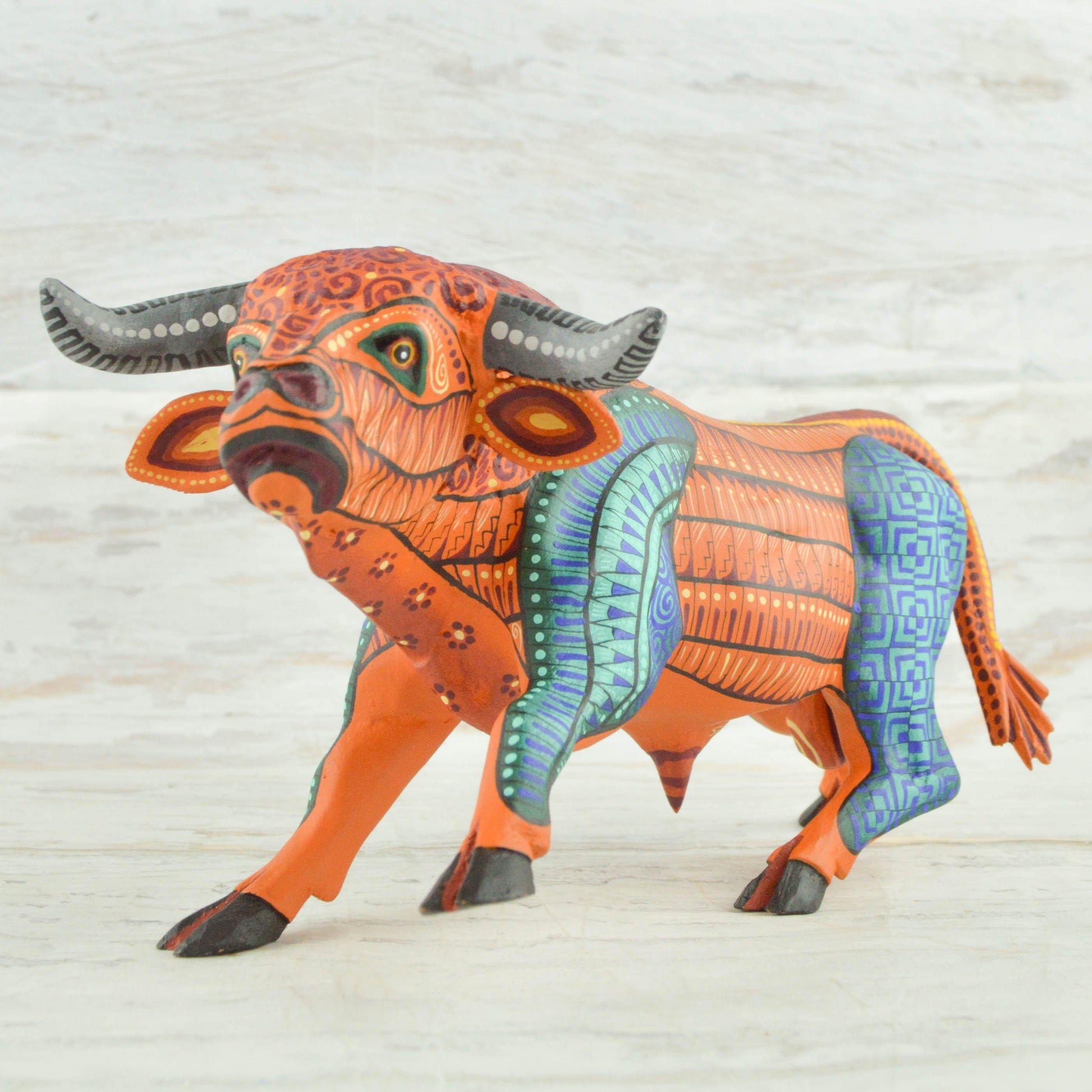 Bull Alebrije Oaxacan Wood Carving - Alebrije Huichol Mexican Folk art magiamexica.com