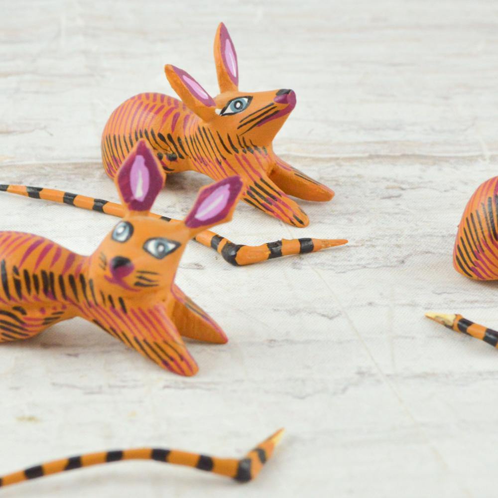Alebrije Oaxacan Wood Carving Tlacuache - Magia Mexica