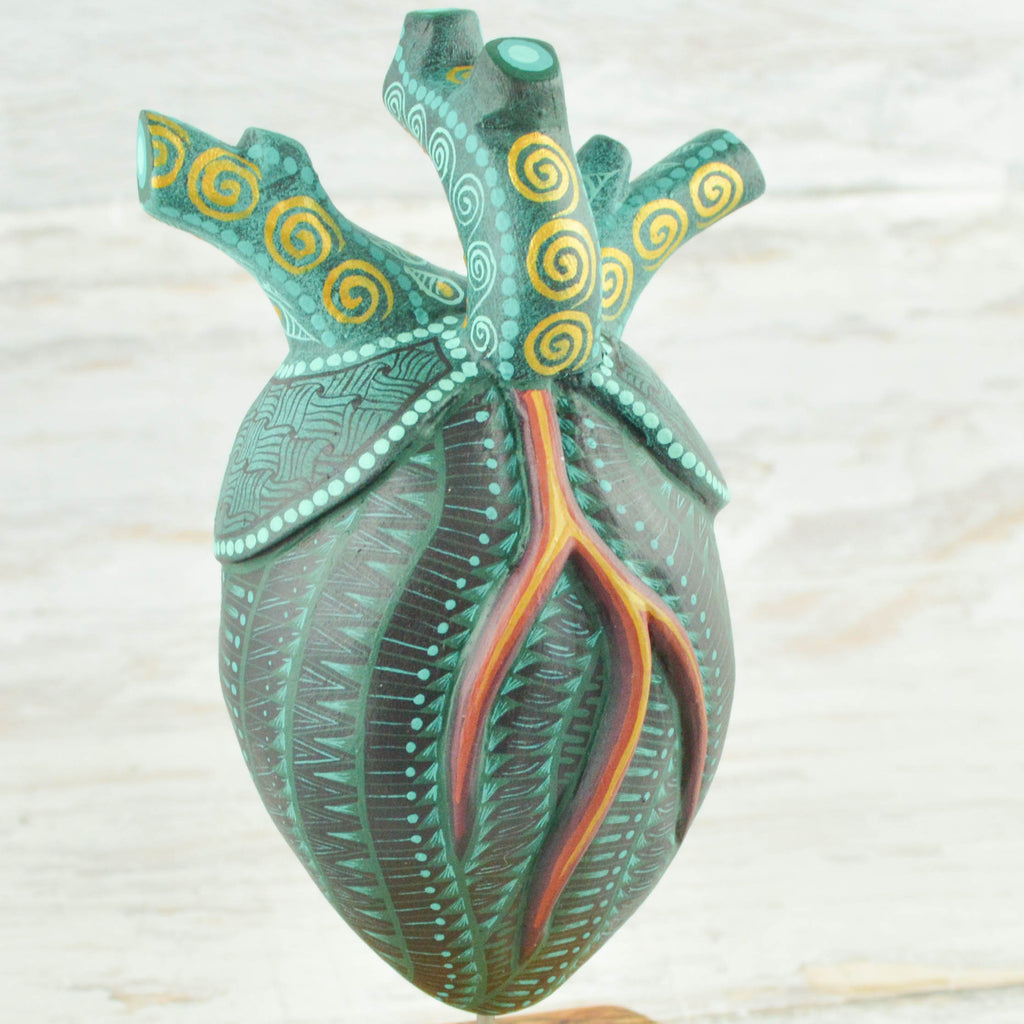 Heart Alebrije Oaxacan Wood Carving - Alebrije Huichol Mexican Folk art magiamexica.com